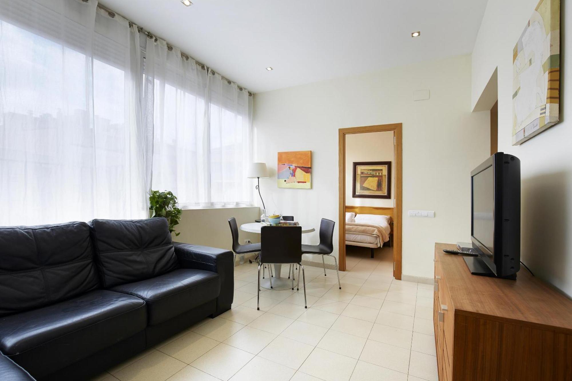Apartamentos Calvet Barcelona Exterior photo