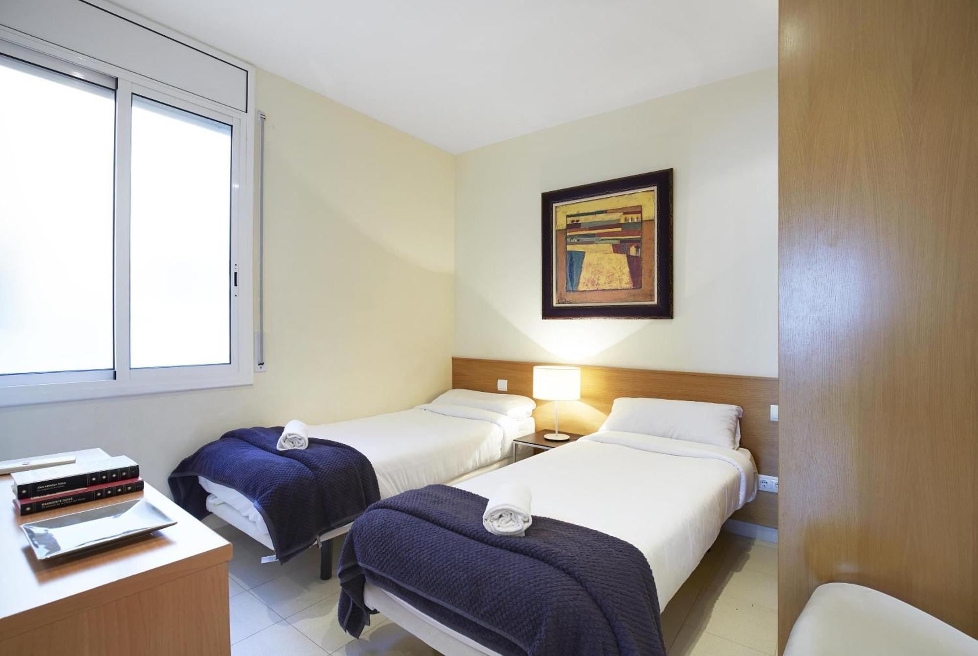 Apartamentos Calvet Barcelona Exterior photo