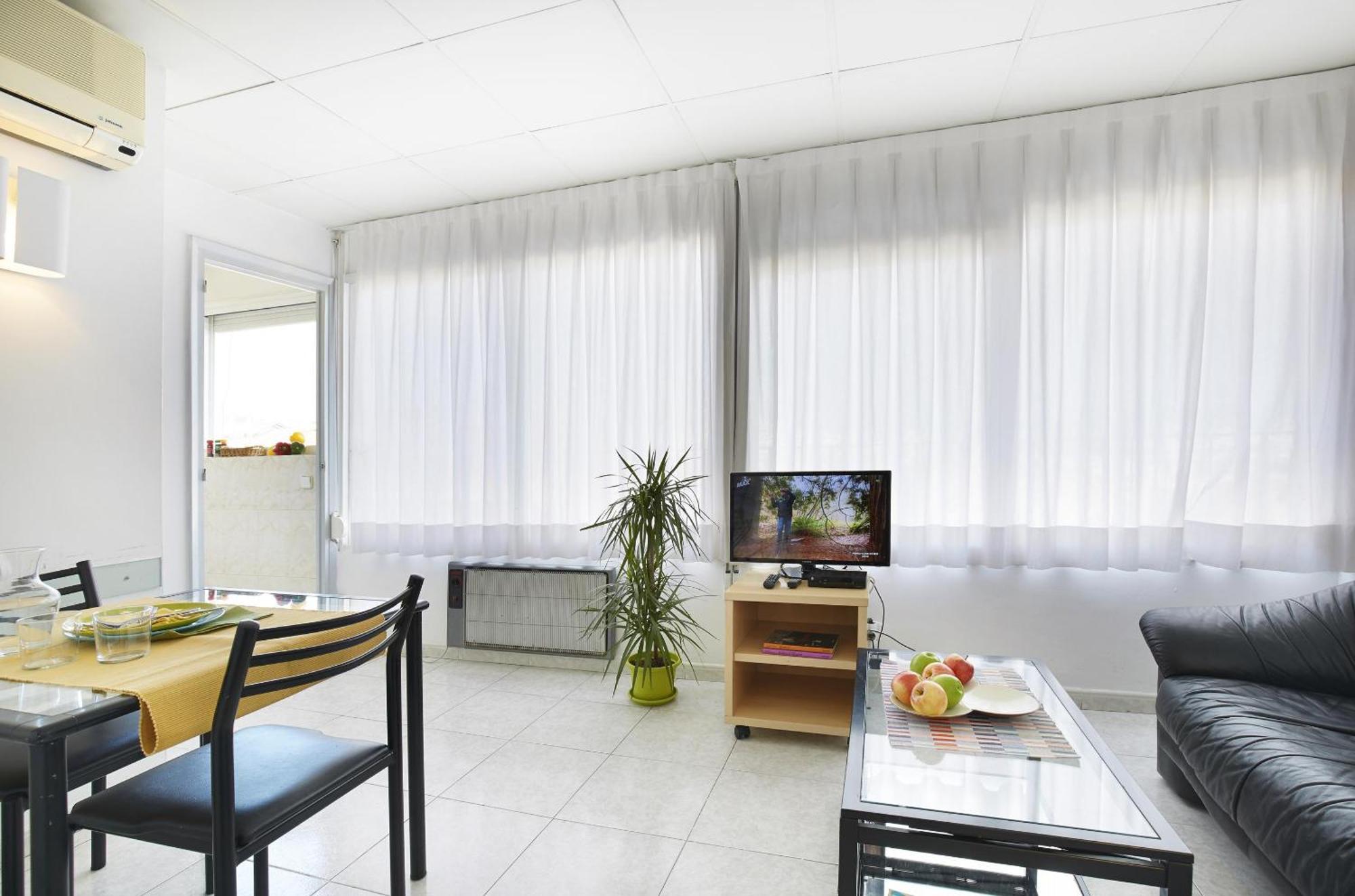 Apartamentos Calvet Barcelona Exterior photo