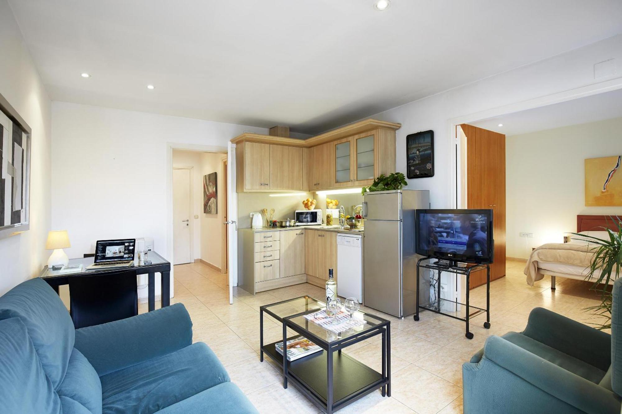 Apartamentos Calvet Barcelona Exterior photo