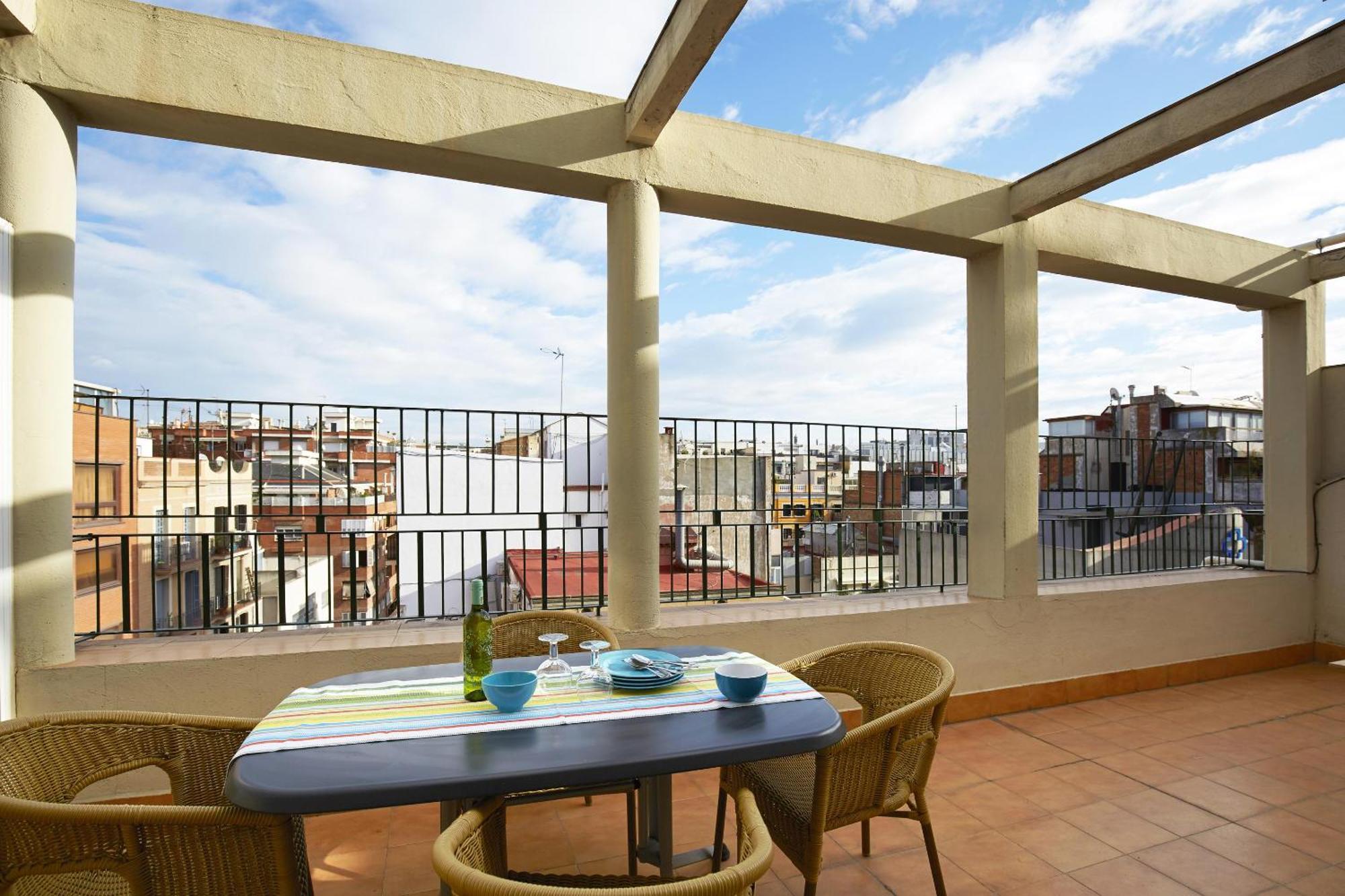 Apartamentos Calvet Barcelona Exterior photo