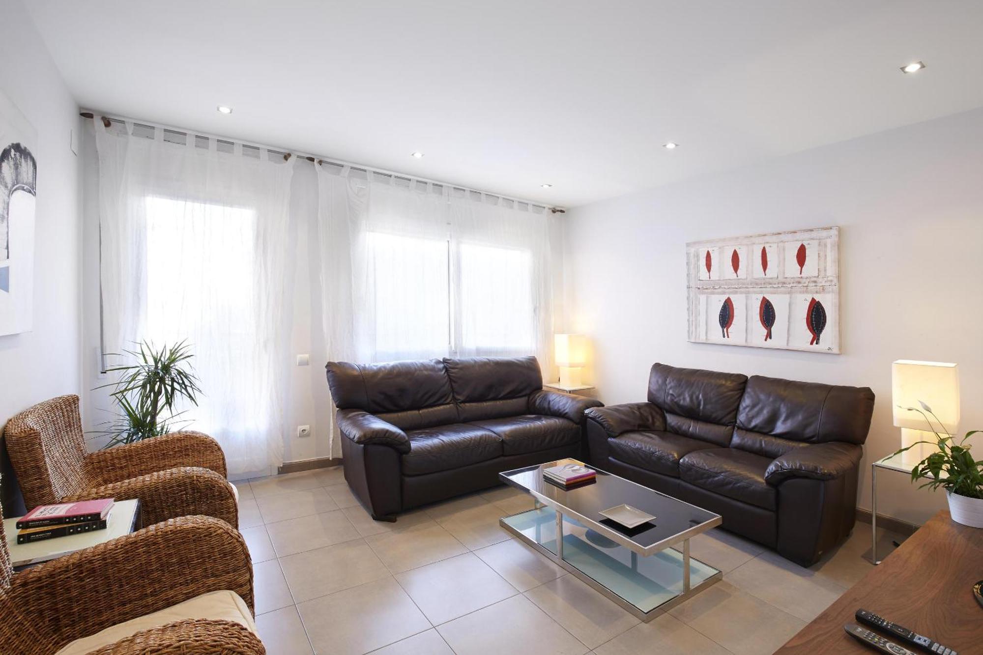 Apartamentos Calvet Barcelona Exterior photo